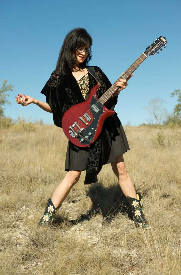 陈冠希趁“新欢”睡着玩偷拍 晒合影显女方清纯【火狐电竞官网】(图3) 火狐电竞